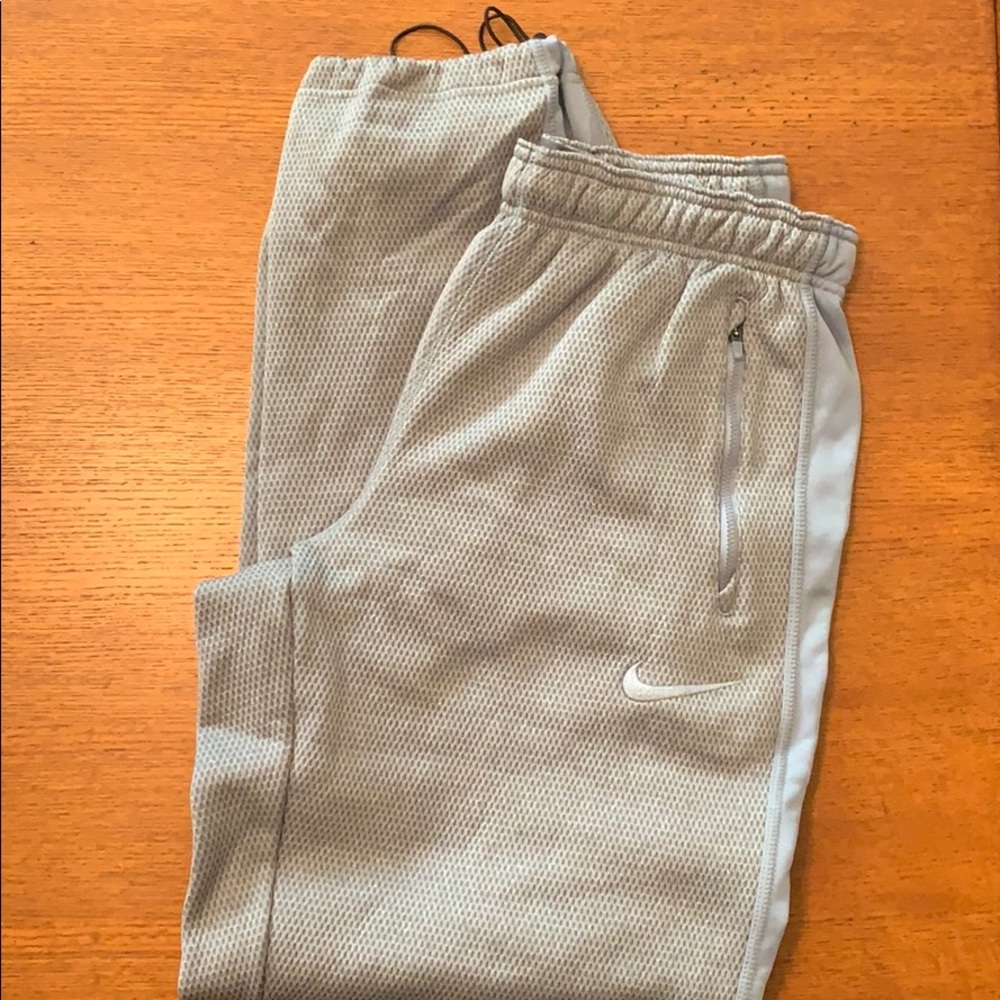 Nike Therma-Fit sweatpants